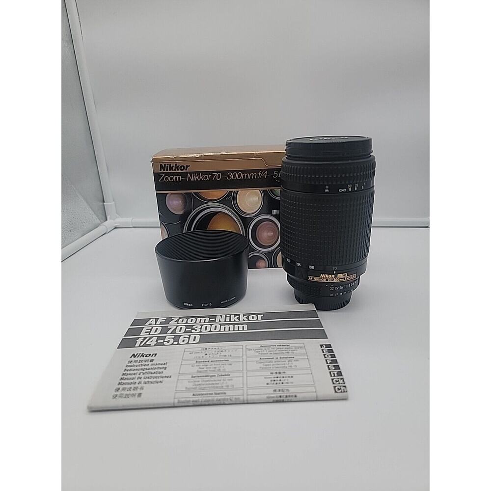 Nikon Zoom Nikkor 70-300mm f/4 5.6 D ED AF Lens with Covers and Shield in Box